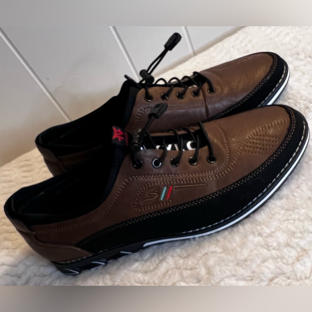 NWOT Men’s Trendy Color Block Business Shoes, Tan/Black, 45 (11)